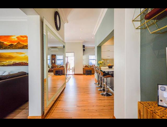 5 BEDROOM HOUSE FOR SALE IN COPPERLEAF ESTATE